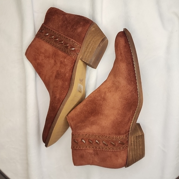 Zodiac Shoes - Boho Ginger Suede Ankle Boots